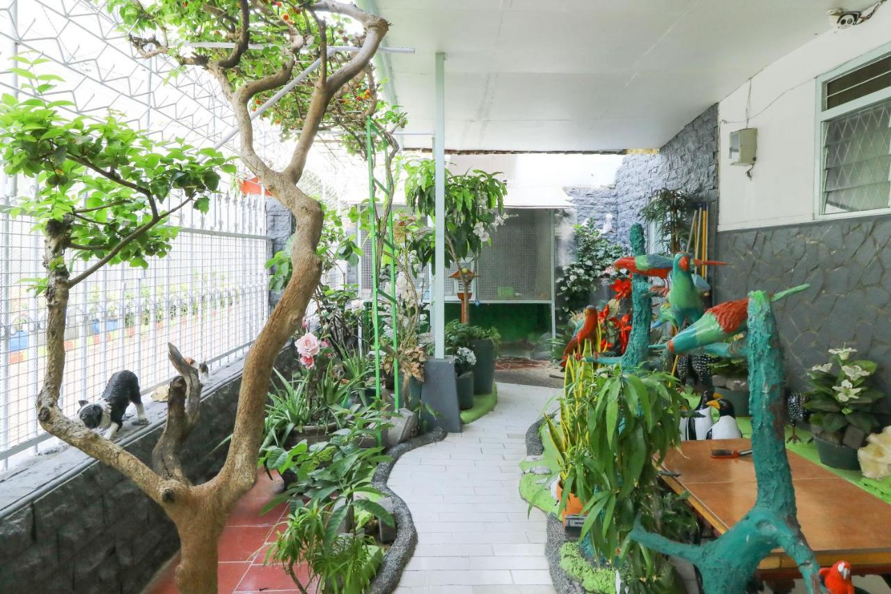 Emy'S Guesthouse Jenggrik Ngoại thất bức ảnh