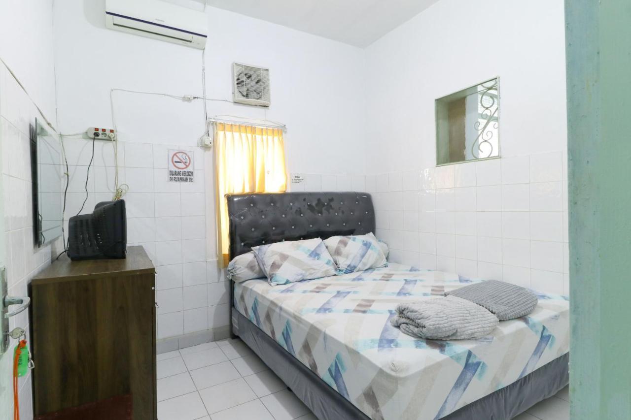 Emy'S Guesthouse Jenggrik Ngoại thất bức ảnh