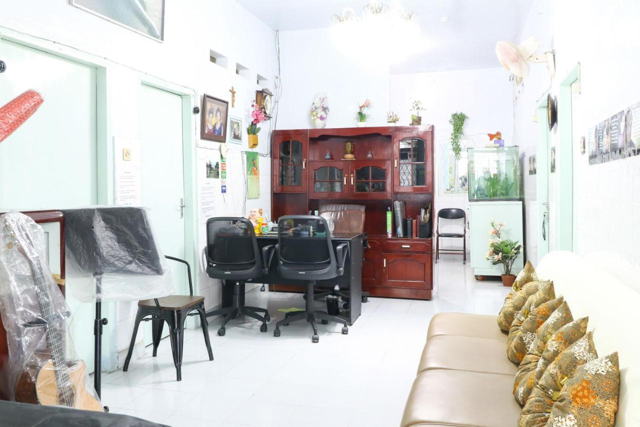 Emy'S Guesthouse Jenggrik Ngoại thất bức ảnh
