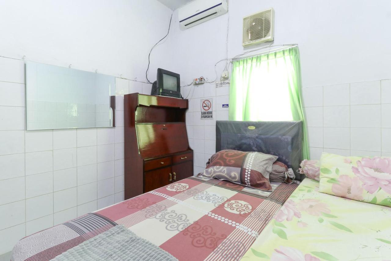 Emy'S Guesthouse Jenggrik Ngoại thất bức ảnh