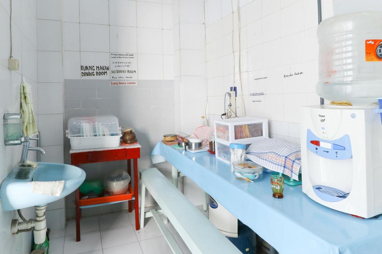 Emy'S Guesthouse Jenggrik Ngoại thất bức ảnh