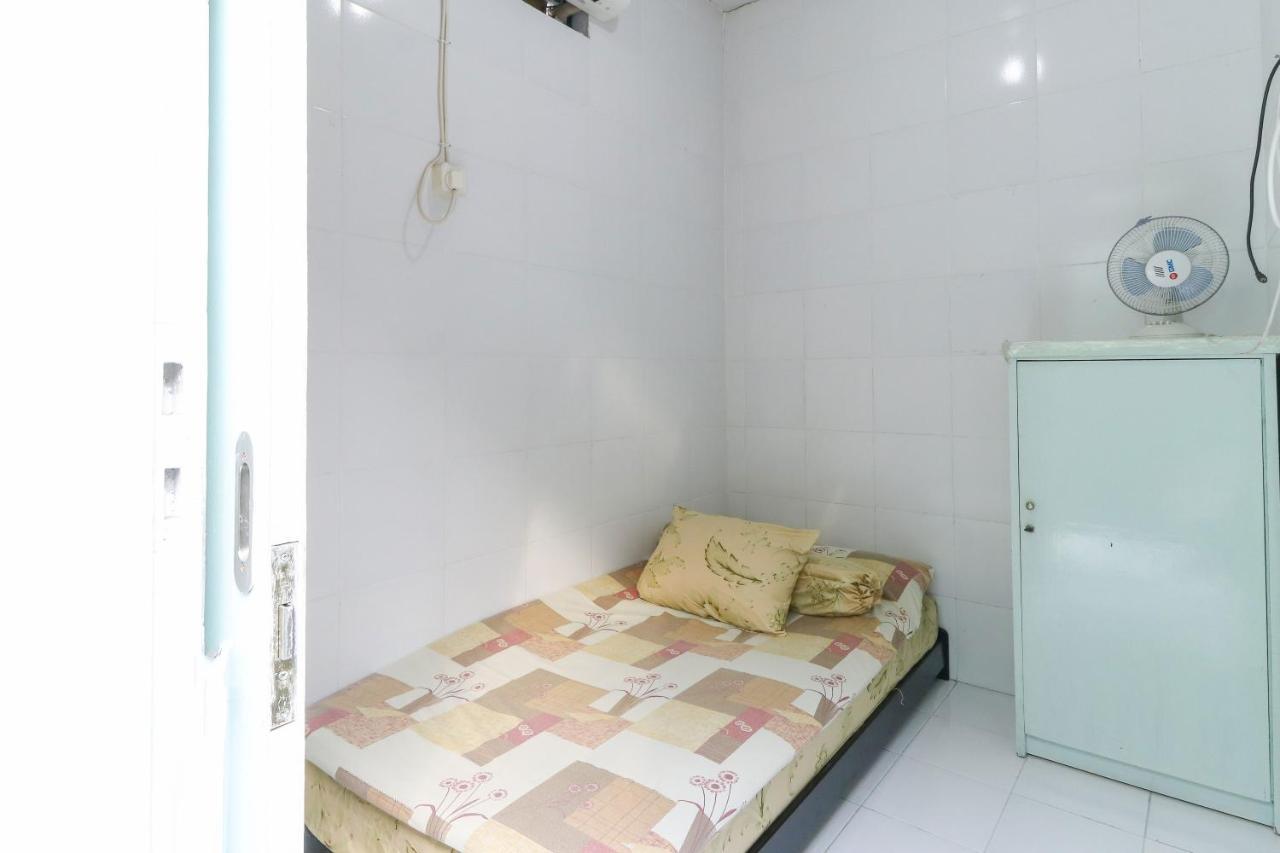 Emy'S Guesthouse Jenggrik Ngoại thất bức ảnh