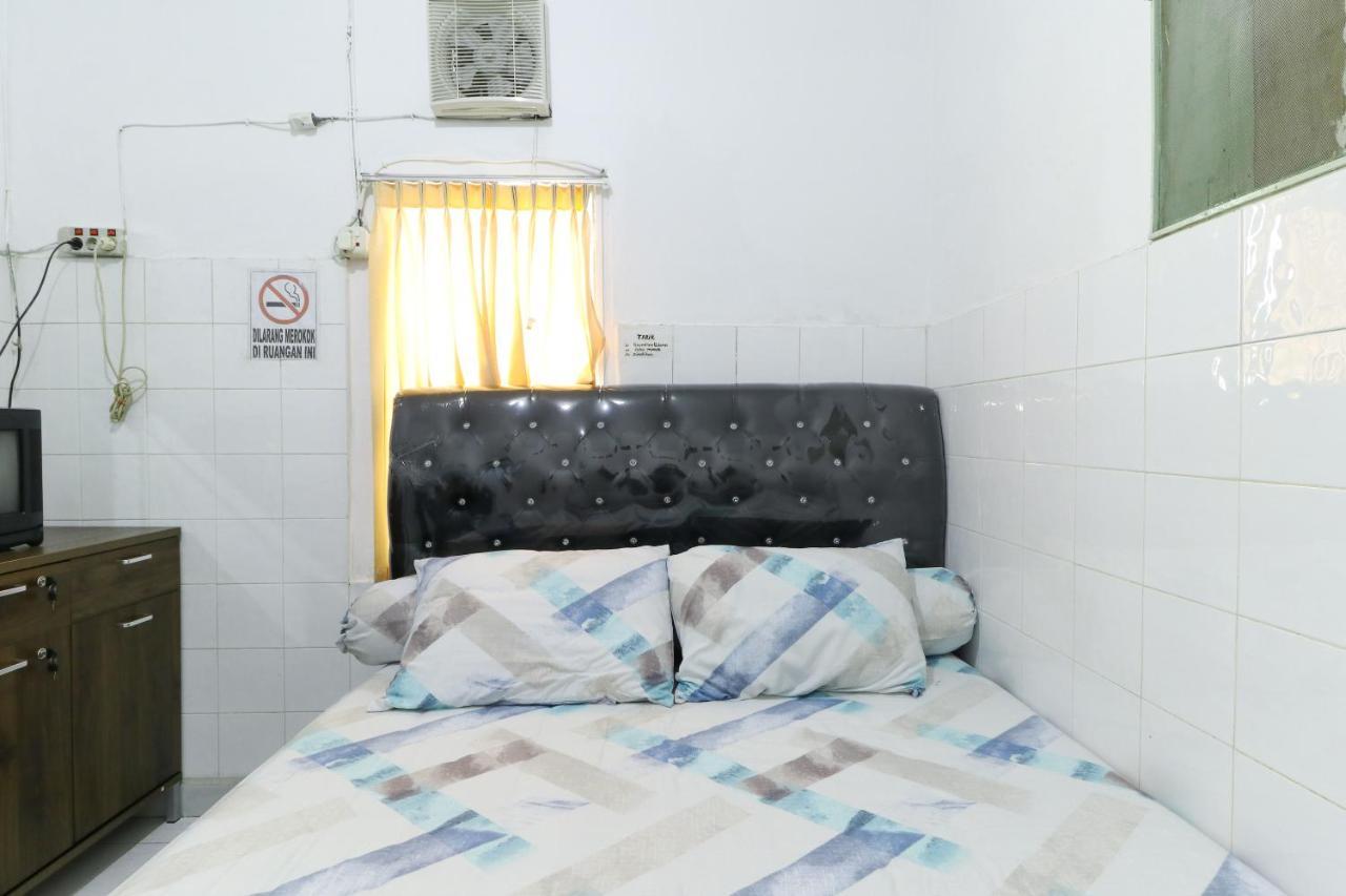 Emy'S Guesthouse Jenggrik Ngoại thất bức ảnh
